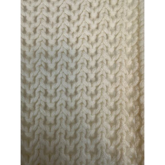 Lisa Yang 100% Cashmere Lima Scarf Chunky Knit Ivory Cream One Size NWT $335 - Picture 6 of 9